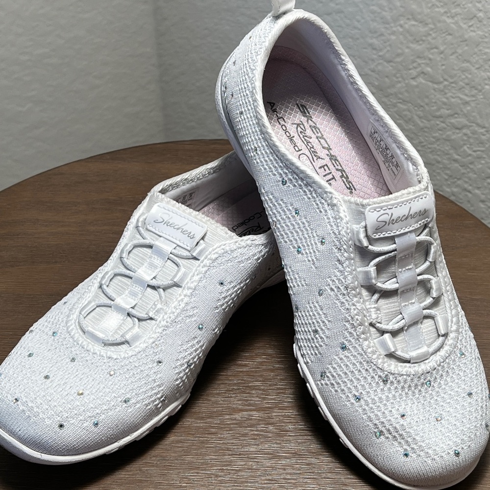 Very Gently Used White Skechers with Rhinestone Accents Relaxed Fit Size 6